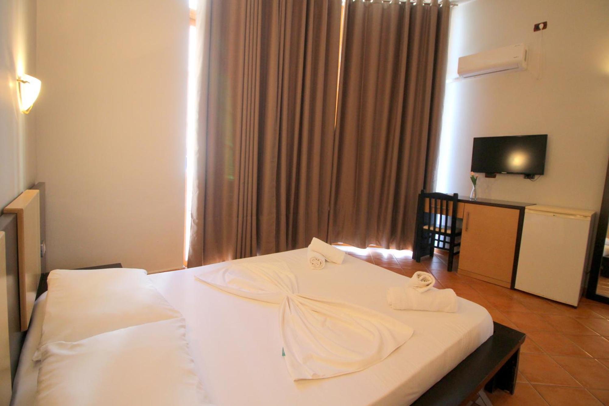Hotel Ceka Sarande Exterior photo